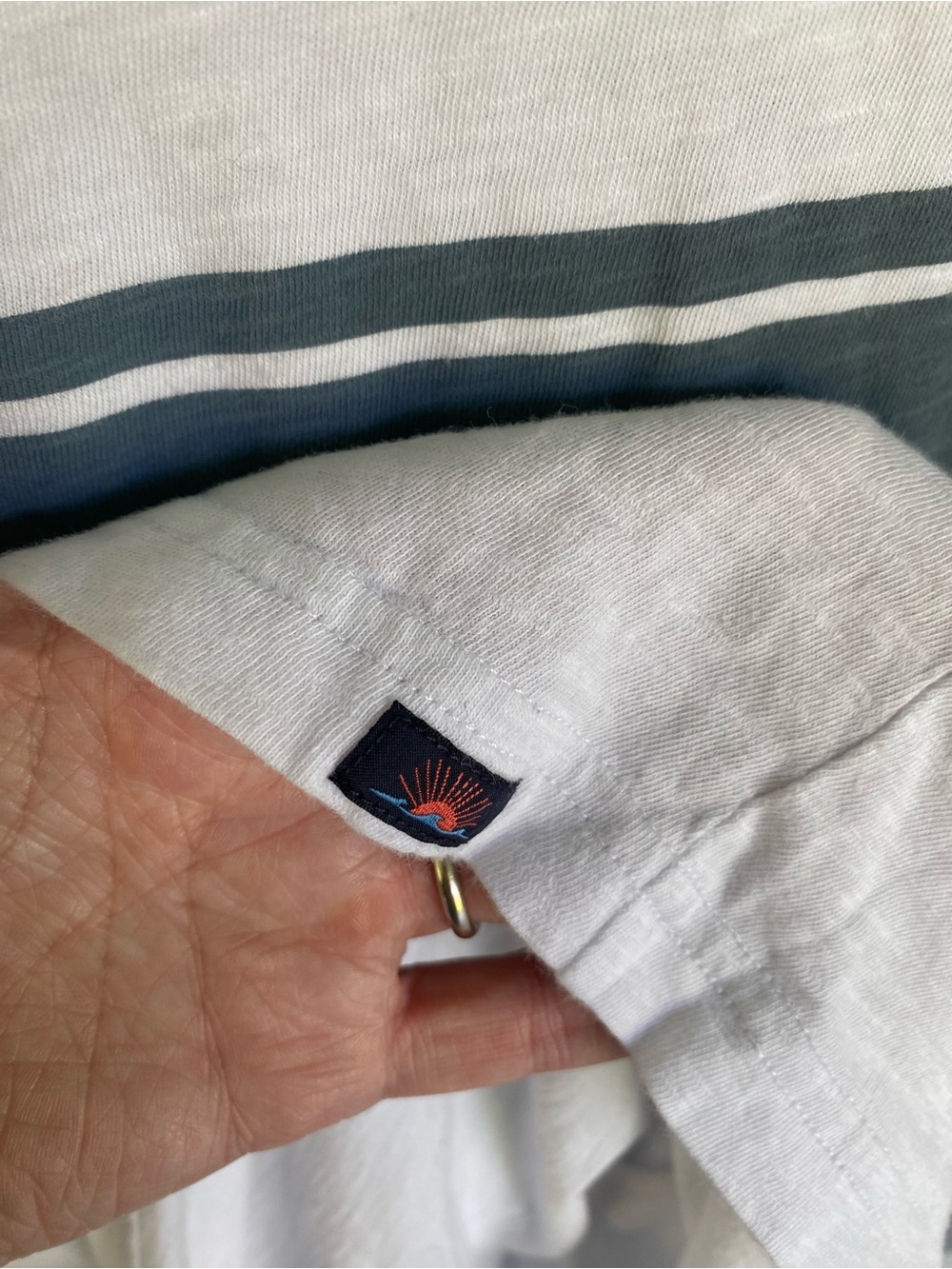 Faherty White Blue Stripe Sunwashed Slub Organic Cotton Shirt Sz M - Picture 4 of 5